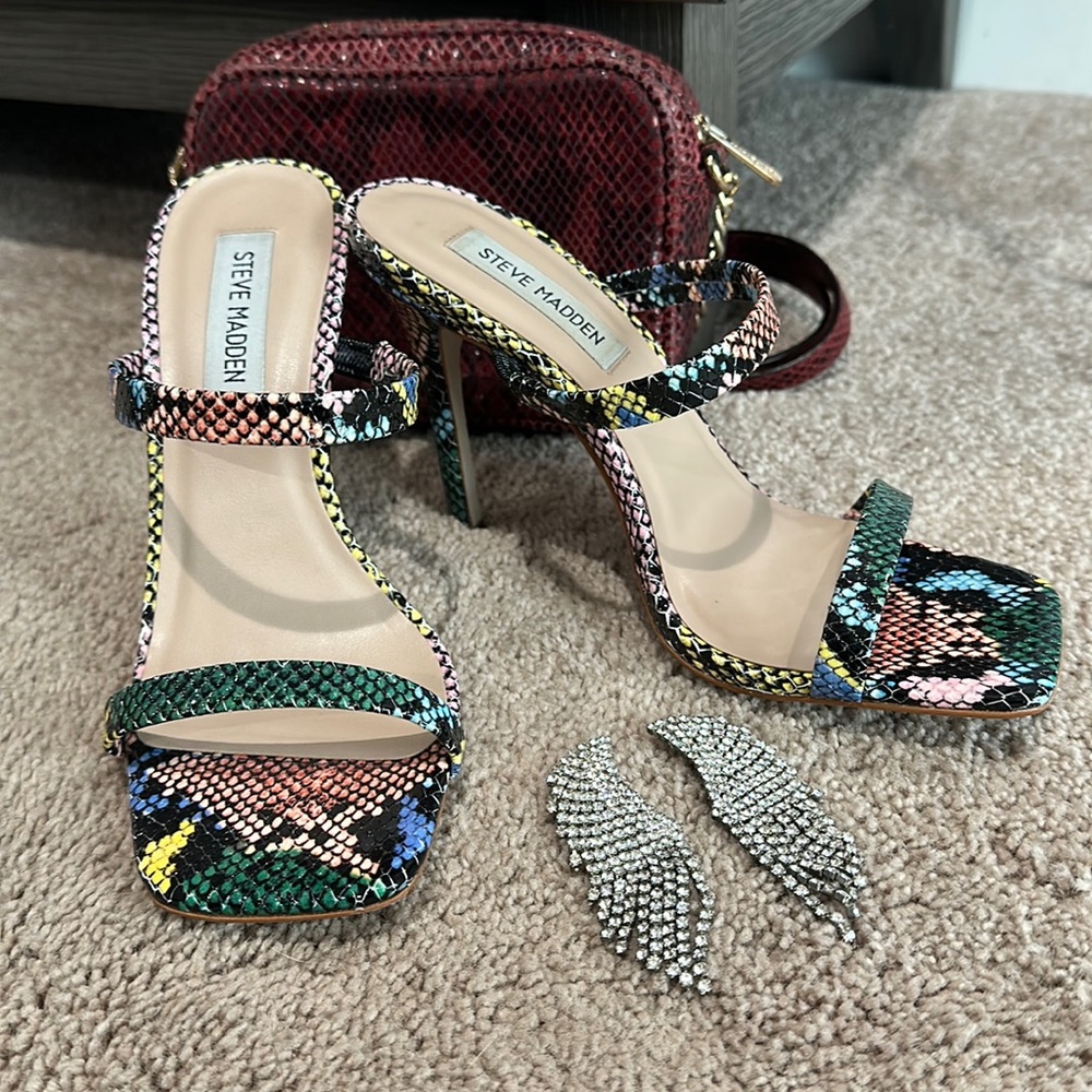 Steve Madden snakeskin heels